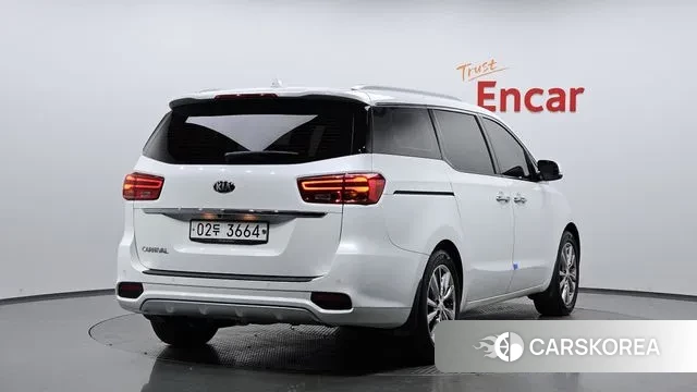 Kia The New Carnival id 3408168 из Кореи 12