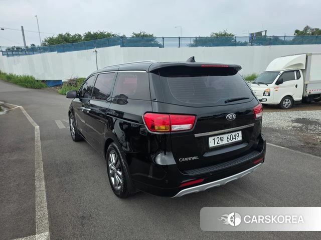Kia All New Carnival id 4558046 из Кореи 9