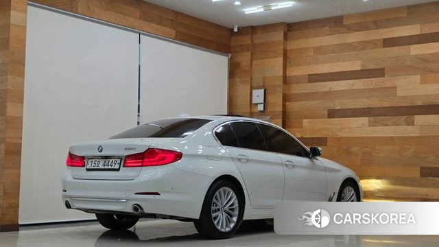 BMW 5 Series (G30) id 4595454 из Кореи 12