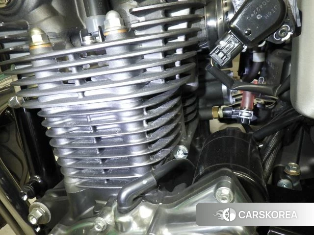 Engine photo