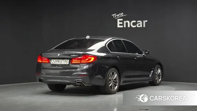 BMW 5 Series (G30) id 3703197 из Кореи 12