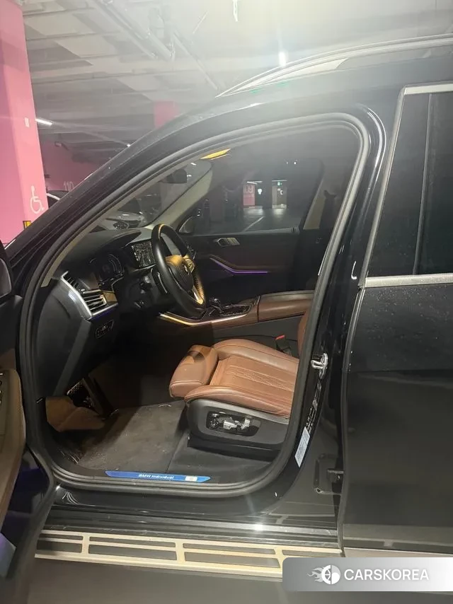 BMW X7 (G07) 2021 Черный из Кореи, фото 2