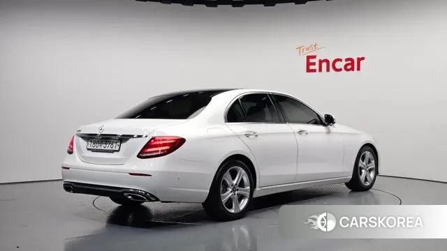Mercedes-Benz E-Class W213 id 3330797 из Кореи 12