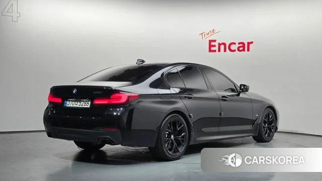 BMW 5 Series (G30) id 4741038 из Кореи 12