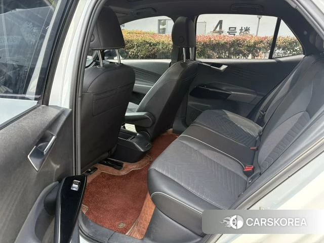 Volkswagen ID.3 2023 Белый из Китая, фото 3