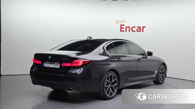 BMW 5 Series (G30) id 3793892 из Кореи 12