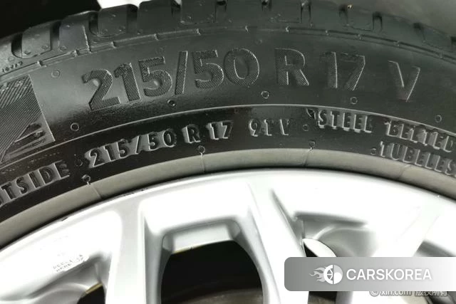 Ford Fox id 4210187 из Китая 12
