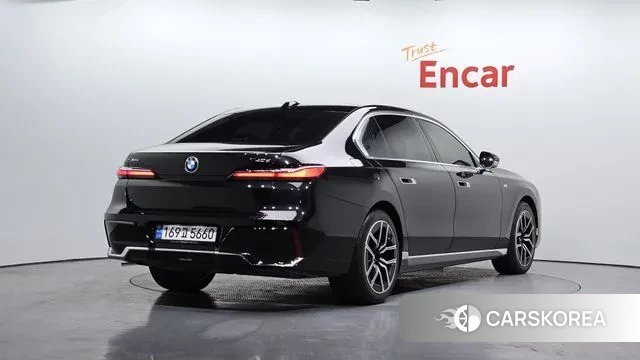 BMW 7 Series (G70) id 3720839 из Кореи 12