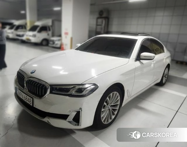 BMW 5 Series (G30) 2021 Белый из Кореи, фото 2