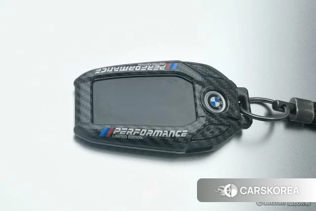BMW 5 series PHEV id 4254215 из Китая 12