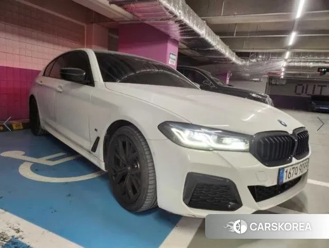 BMW 5 Series (G30) id 3457739 из Кореи 11