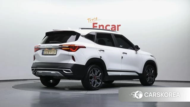 Kia Seltos id 4389135 из Кореи 12