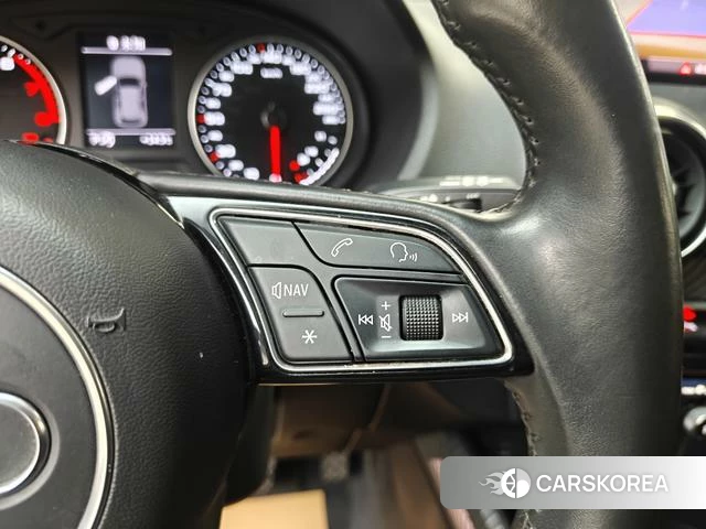 Audi Q2L id 4259105 из Китая 12