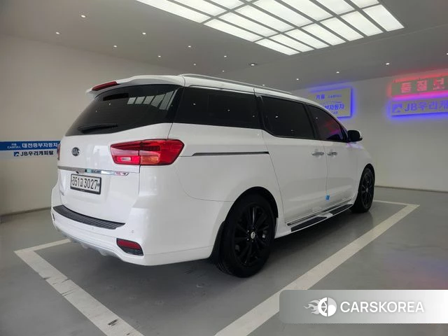 Kia The New Carnival id 4477005 из Кореи 12