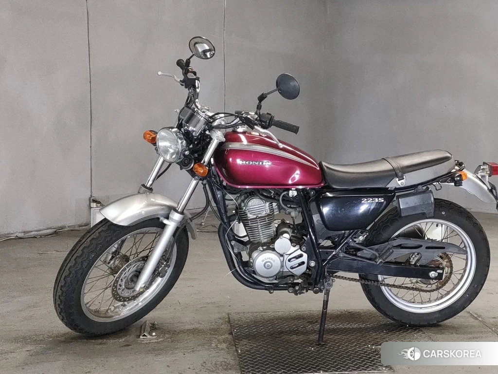 Проданный Honda CB223S 2014 из Японии