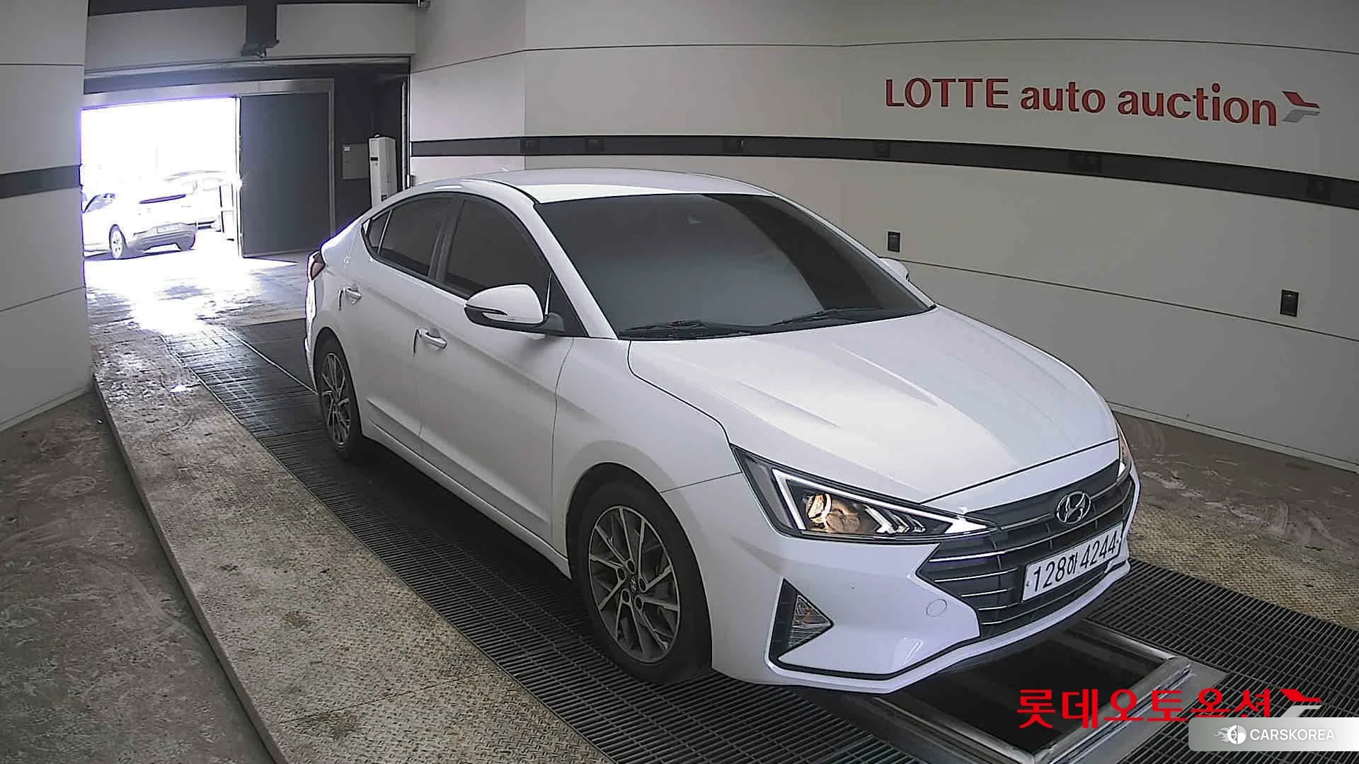 Hyundai Avante id 3881984 из Кореи 12