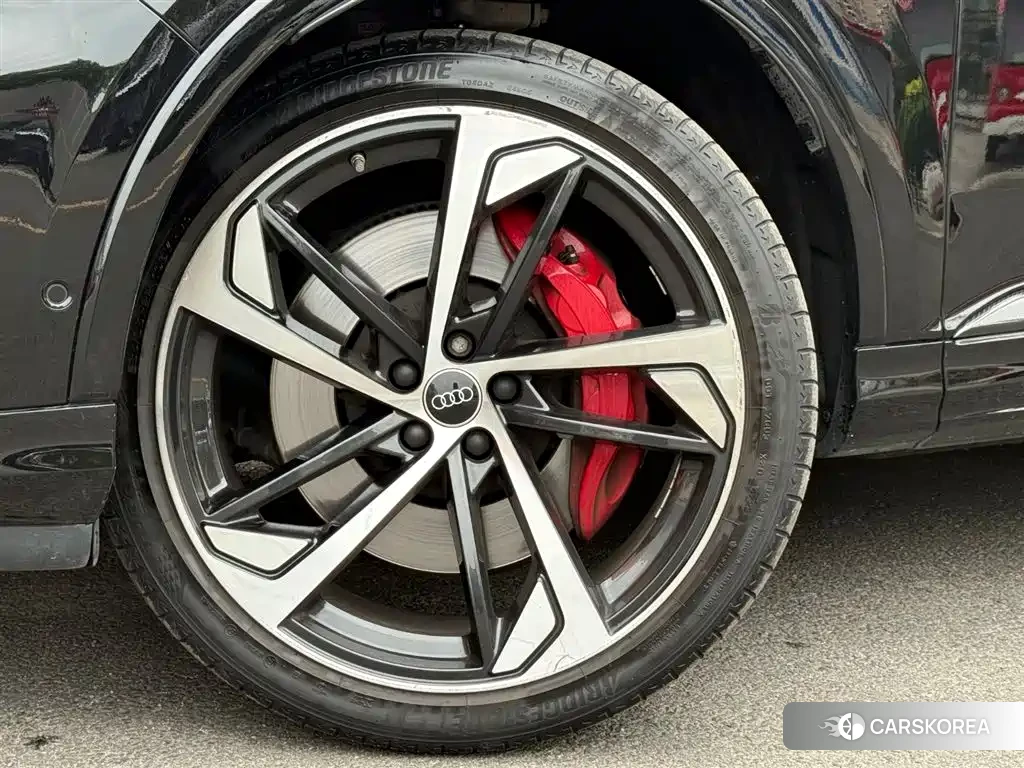 Audi SQ7 id 4600832 из Китая 12