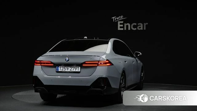 BMW 5 Series (G60) id 3831411 из Кореи 12