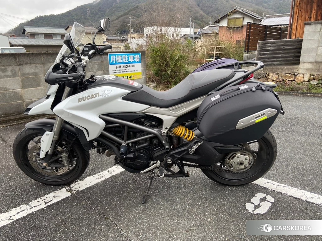 Проданный Ducati HYPERSTRADA 2013 из Японии