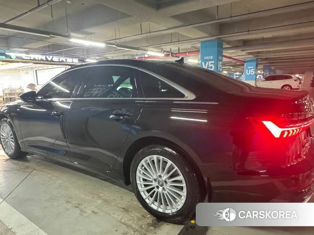 Audi A6 (C8) 2021 Черный из Кореи, фото 2