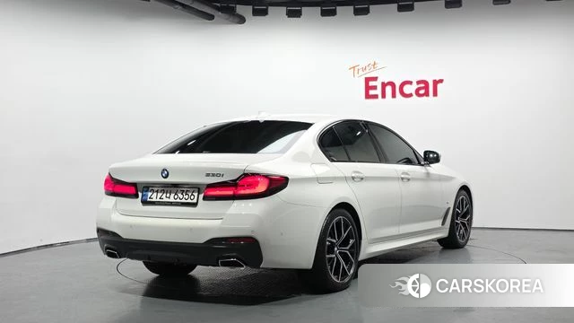 BMW 5 Series (G30) id 4354610 из Кореи 12