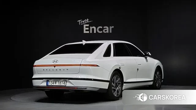 Hyundai Grandeur (GN7) id 3706695 из Кореи 12