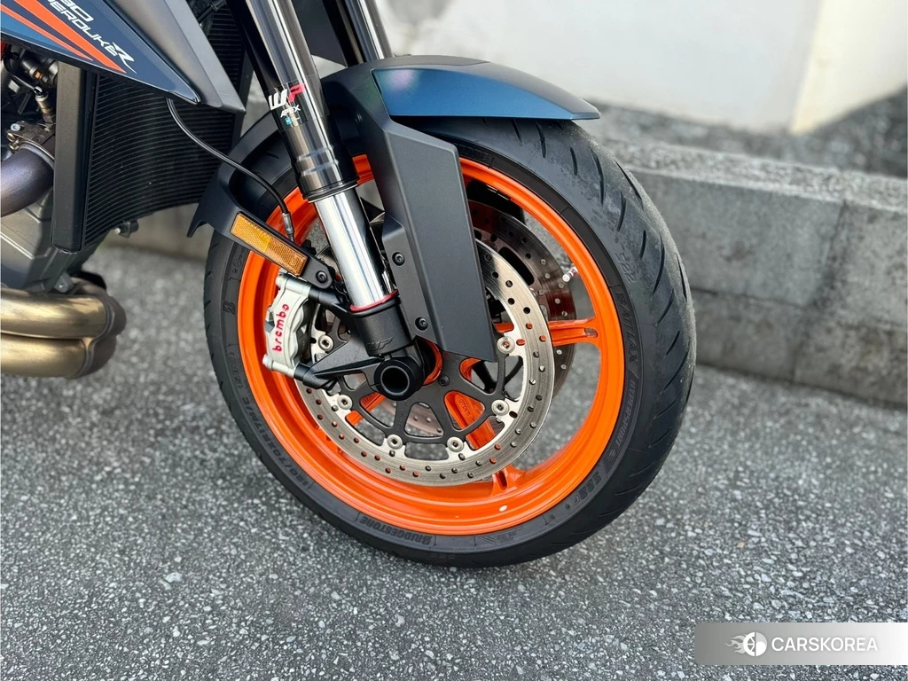Проданный KTM 1290 SUPER DUKE R 2023 из Японии, фото 2