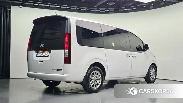 Hyundai Staria id 4622977 из Кореи 12