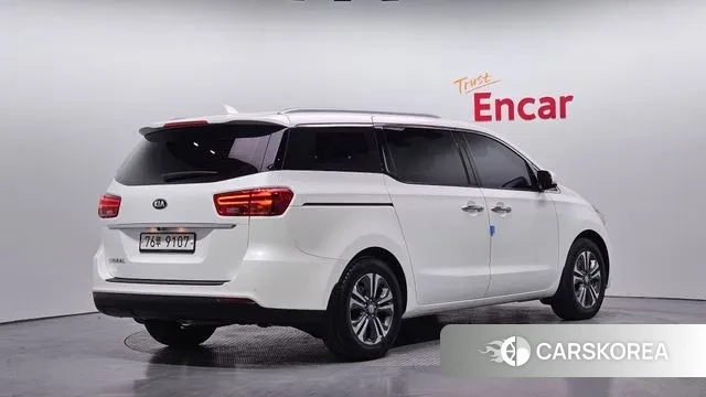 Kia The New Carnival id 3588305 из Кореи 12