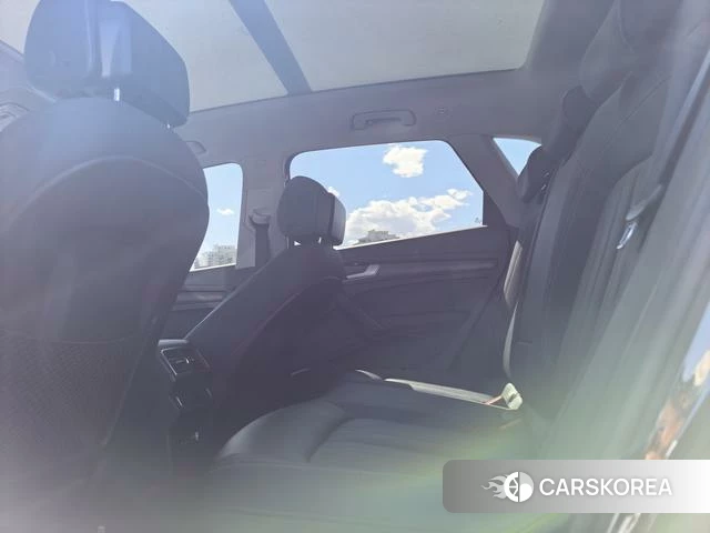 Audi Q5L id 4329186 из Китая 7