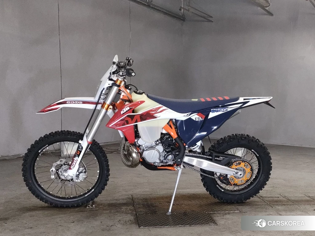 Проданный KTM 250EXC SIXDAYS 2023 из Японии, фото 2