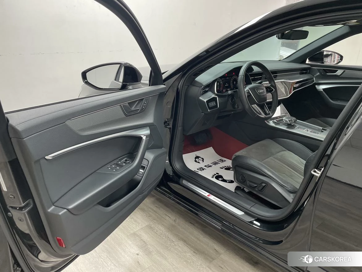 Audi A6L id 4454089 из Китая 12