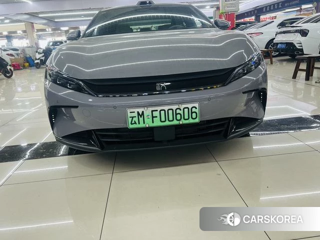 BYD Han DM 2024 Серебристо-серый из Китая, фото 3