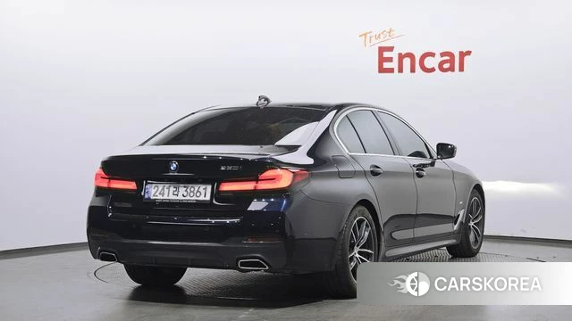 BMW 5 Series (G30) id 4293564 из Кореи 12