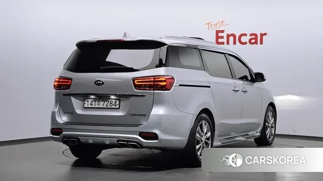 Kia The New Carnival id 3330633 из Кореи 12