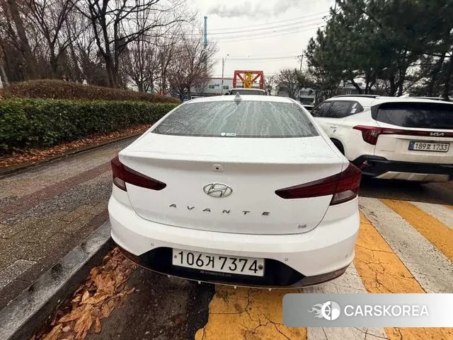 Hyundai The New Avante AD 2019 Белый из Кореи, фото 2