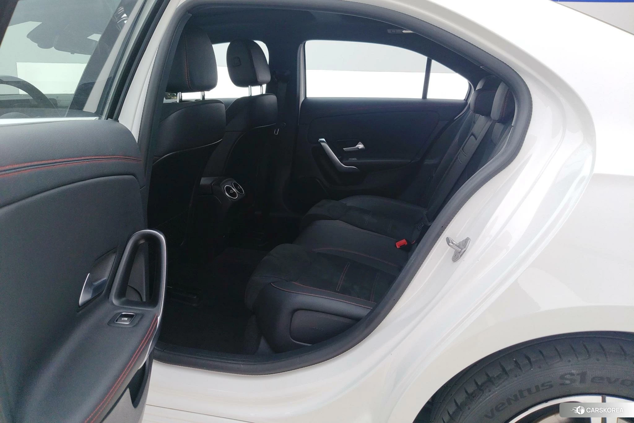 Mercedes-Benz Class A id 4432184 из Китая 9