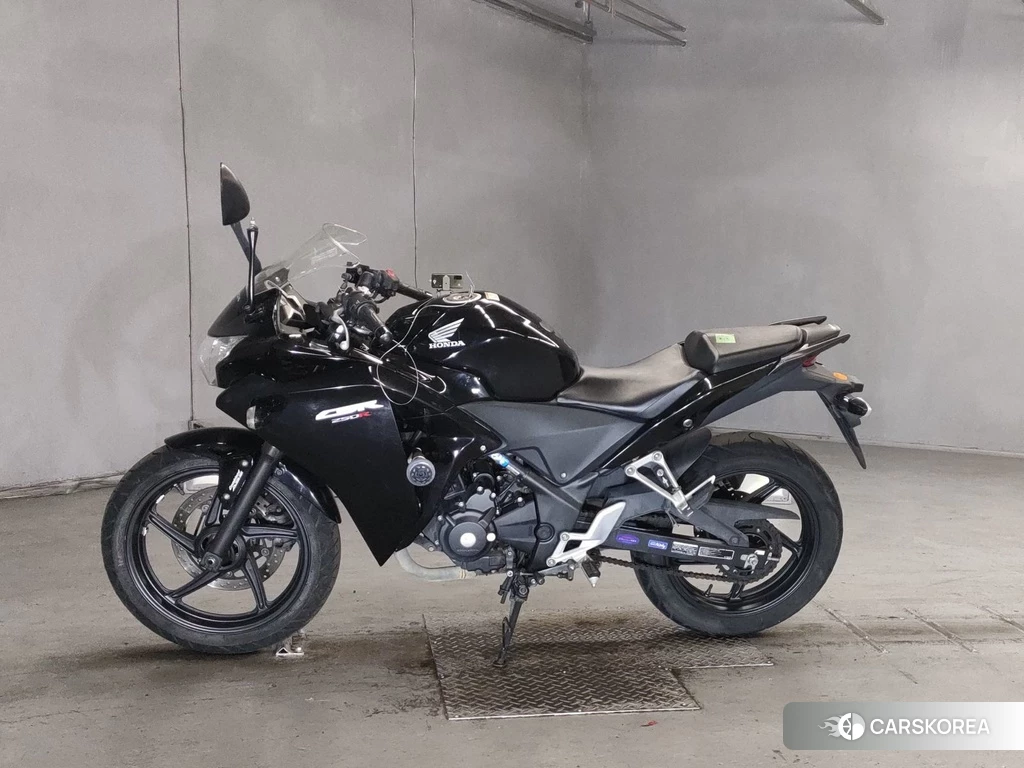 Проданный Honda CBR250R 2013 из Японии, фото 2