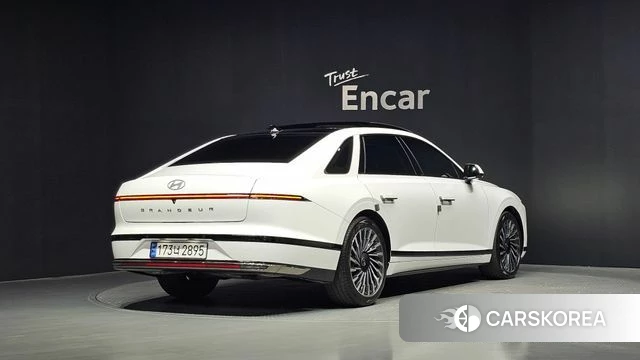 Hyundai Grandeur (GN7) id 4408189 из Кореи 12