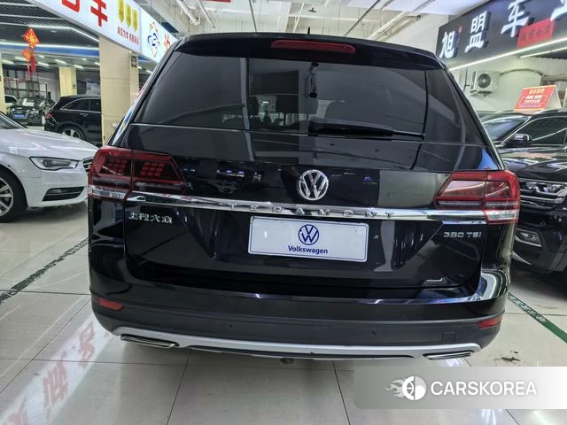 Volkswagen Tourang 2018 Черный из Китая, фото 2
