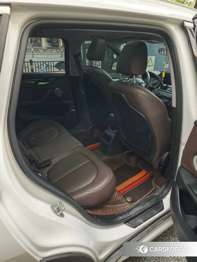 BMW X1 2022 Белый из Китая, фото 2