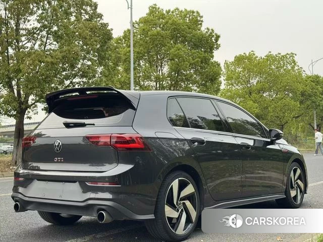Volkswagen Golf GTI 2021 Черный из Китая, фото 6