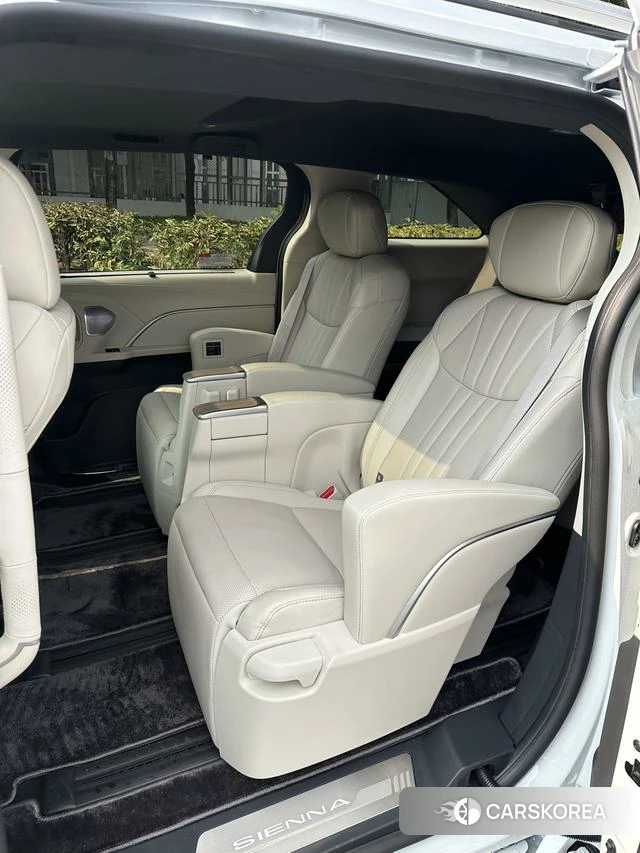 Toyota Saina 2025 Белый из Китая, фото 6