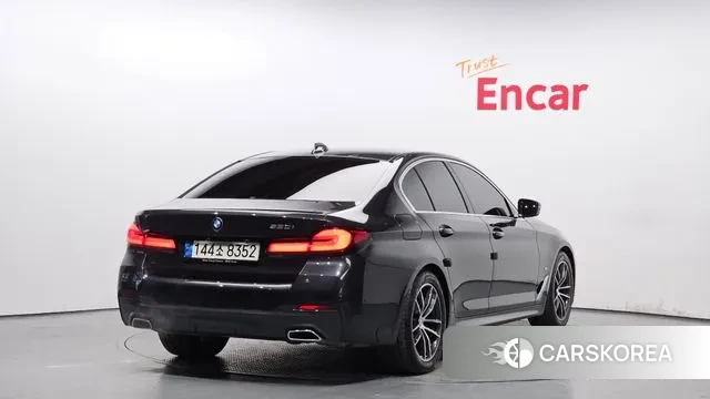 BMW 5 Series (G30) id 3421694 из Кореи 12