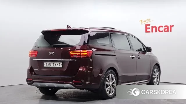 Kia The New Carnival id 3698713 из Кореи 12