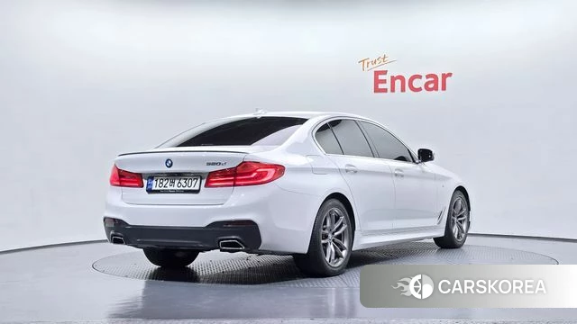 BMW 5 Series (G30) id 4285427 из Кореи 12