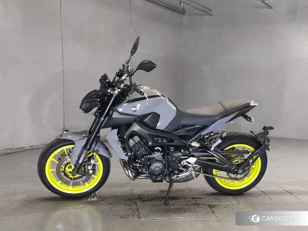 Проданный Yamaha MT-09 2018 из Японии