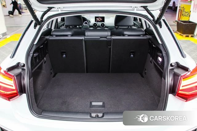 Audi Q2L id 4272751 из Китая 12
