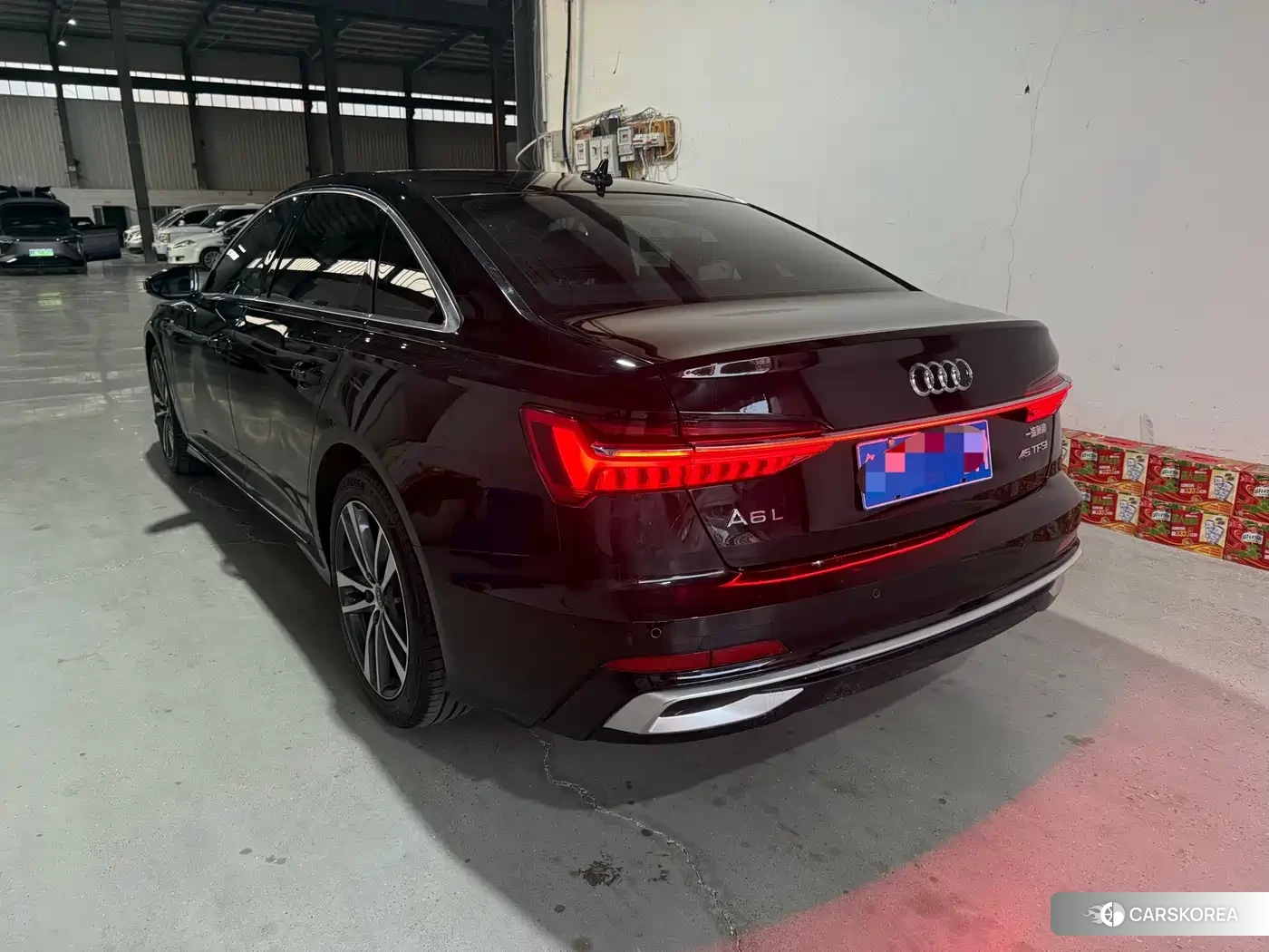 Audi A6L 2022 Черный из Китая, фото 2