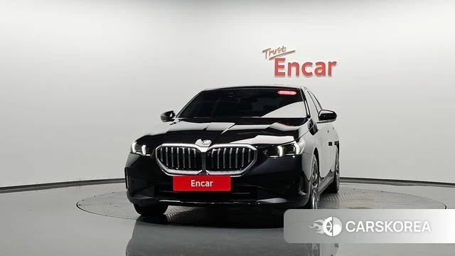 BMW 5 Series (G60) id 4302089 из Кореи 12